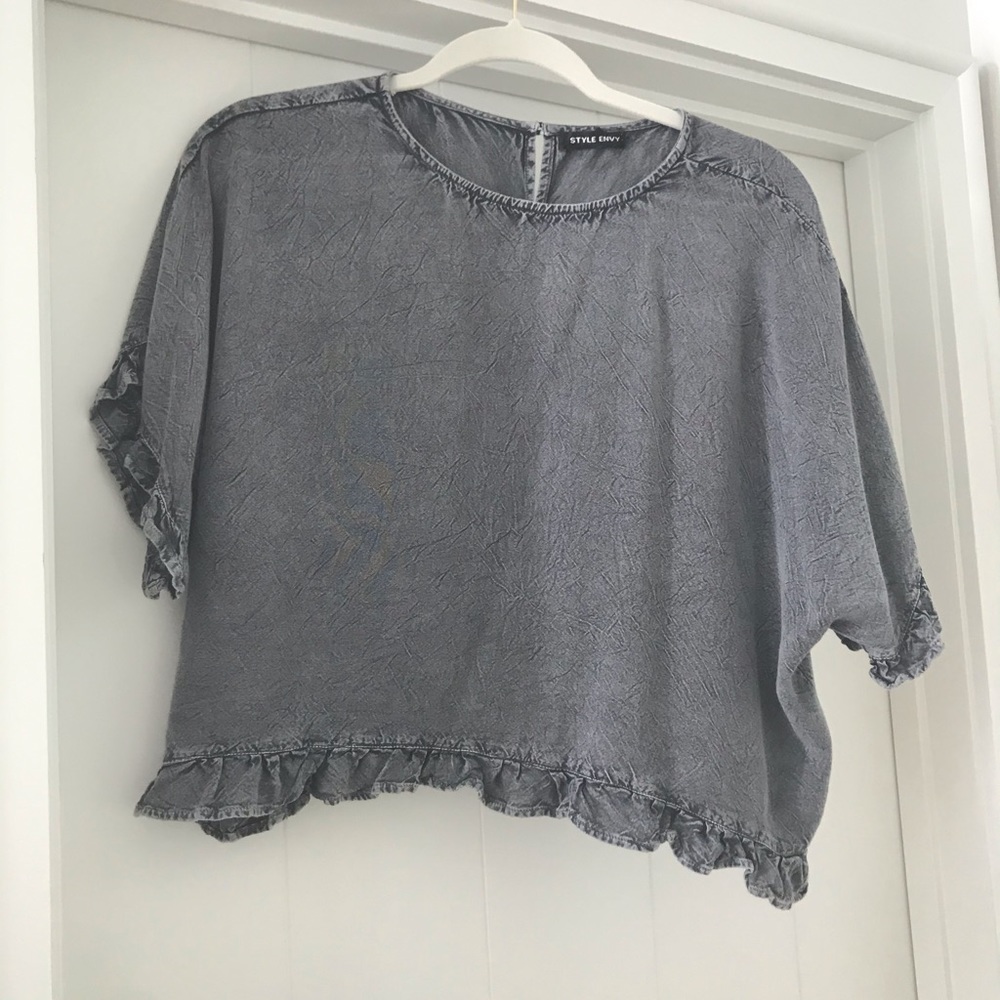 Gray top